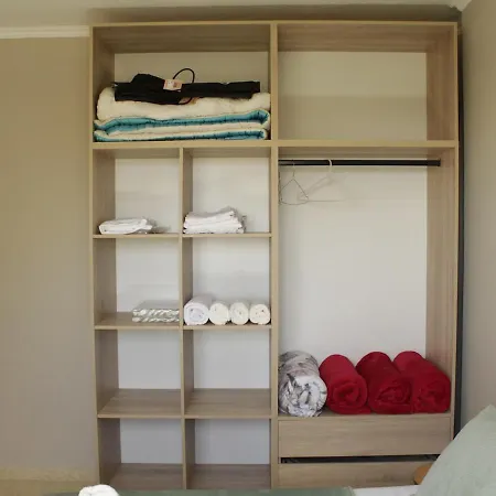 House, Qerret Apartamento *