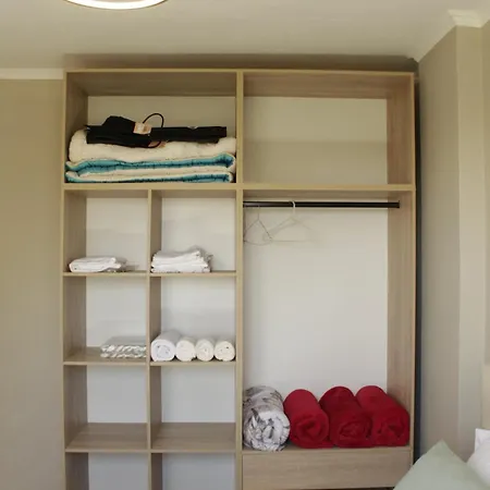 House, Qerret Apartamento